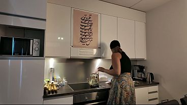 Curvy slutty stepmom gets her pussy fucked while wearing hijab