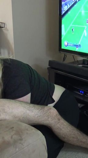 Blowjob &amp; FIFA Gaming   Clip 1