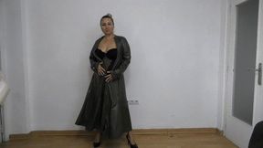 Loud swallowing of saliva ORDER d