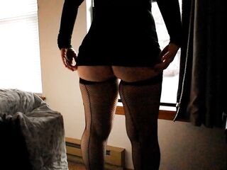 Window Flash KittyWife Exhibitionist