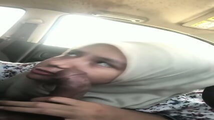 Buguru malay nyepong kontol driver ojol sampai crot