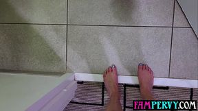 Teen seduces stepdad with nudes for a steamy sex tape