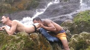 threesome in the florest sexo a tres na cachoeira 07 45