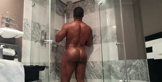 Berlin Hotel Shower....