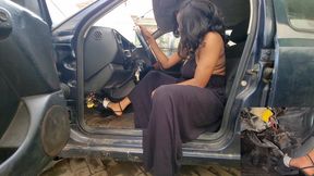 Sultry Ebony Queen HARD Revving The Golf Before The Outting!