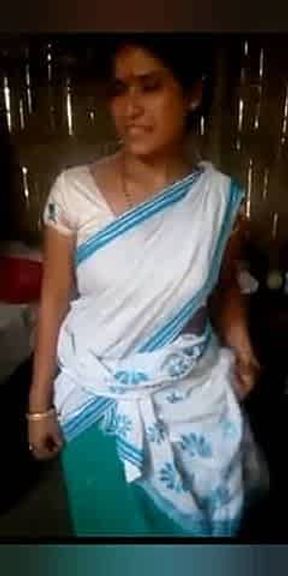 Assamese wife viral mms