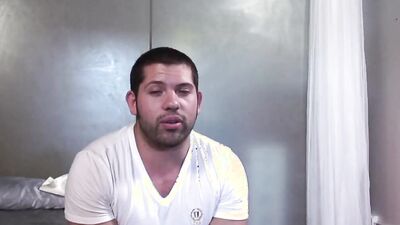 Latino seduces a straight guy with dick sucking before taking an anal banging