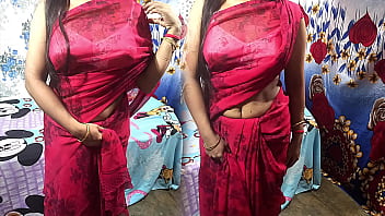Sexy Indian Bhabhi fucked and banged by lucky man the hottest xxx sexy full video, Indian newly married Bhabhi&#039_s painful sex video