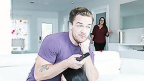 FAMILY STROKES Forbidden Cousin Beaver Play - Sadie Blake