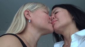 squish each ot her noses fla FF