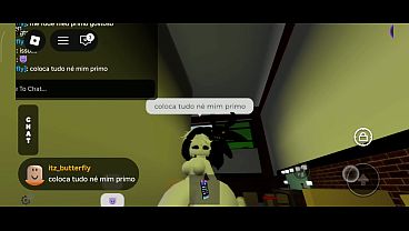 Priminha veio me provocar na brincadeira e acabei comendo no Brookhaven