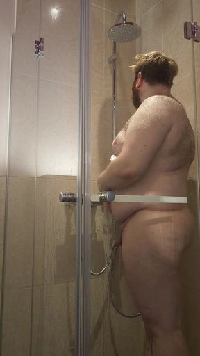 Chub Showering - Prague