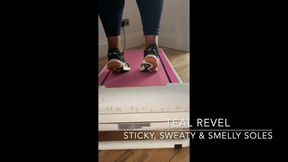 TEAL REVEL - Vintage Treadmill Foot Show: Curvy Goddess Reveals Sockless Soles, Barefoot Strut