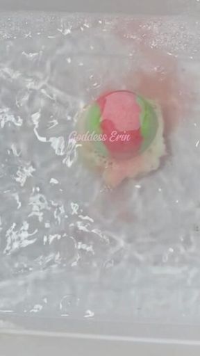 Goddess feet love a good soak.  Beautiful, colorful, & steaming hot- Me or the bath? 😏