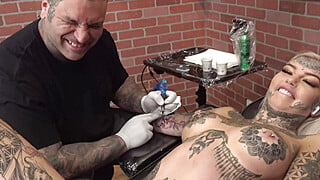 Fetish Amber Luke Masturbates While Getting Tattooed, Big Boobs Video