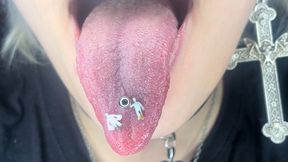 MOV 2 tiny men snuck into my drink! VORE swallowing giantess