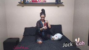 gravei a cah fazndo chamada de video com fa e nao aguentei de tesao e tive que foder gostoso...