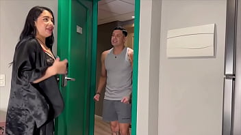 vizinha safada chamou o dotado pra casa dela