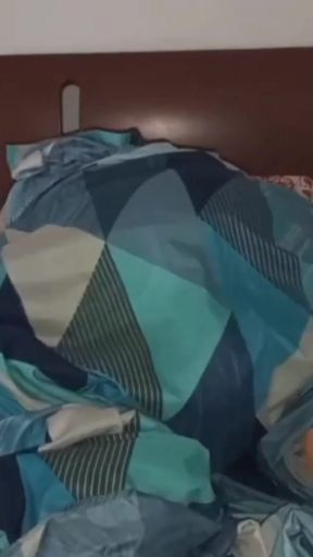 Indian mature woman fucks in her bombay house with her lover a Thai guy   Clip 1