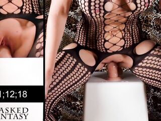 Squat screw challenge - lingerie edition