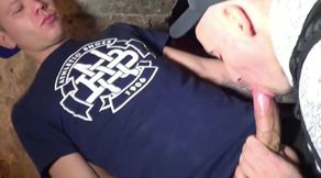 Oscar Wood fuck bareback a bottom