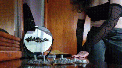 Goth Giantess's Tiny Cities