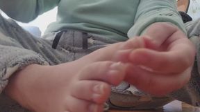 Morning Foot Care – Close-Up Trimming, Precise Focus on Toes, Bare Soles, Personal Grooming Fetish