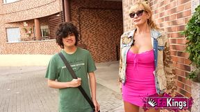 Victoria Vera faces a young amateur dude with a big cock: That'_s what she'_s always wanted!