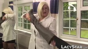 Busty British GILF Lacey Star scissoring gorgeous lesbian