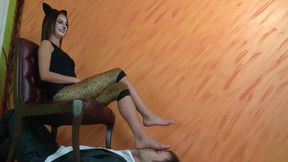 Catwoman Foot Rest - Part 01 - HD 1920x1080