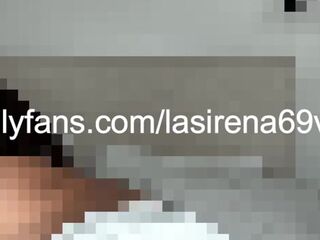 LaSirena Showing Her Large Round Ass And Jiggling It For U