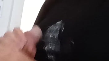 Messy handjob with cumshot on black shirt - Amateur handjob