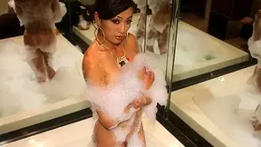 Venus Lux In Bubbles - VenusLux