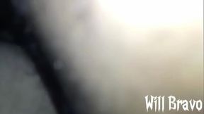 Pedreiro veio fazer o muro aqui de casa, quando olhei aquele preto sem camisa dei logo em cima e ele caiu na minha , meteu a pica grossa e sacuda no meu rabo