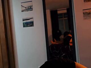 This babe made me watch heaven in that ebony costume