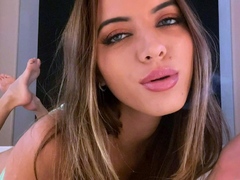 Cute blonde amateur webcam teen masturbating