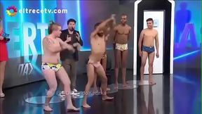 Terrible baile de homosexuales