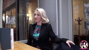 Black man gets intense creampie from sexy mistress