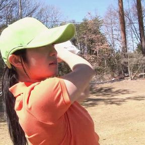 Asiatische Golfmaedchen bekommen extra Trainingsstunde