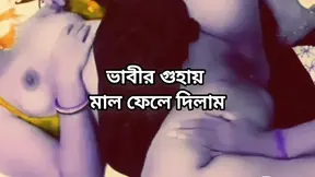 Bangladeshi big ass beautiful mature saree hot sexy bhabi hard fuck with devor in bedroom