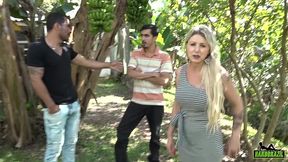 bastidores da grande dupla penetracao da milf tatuada do sul - camila costa - bettohfitness - big bambu - sandro lima - binho ted