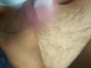 Masturbación en baño publico