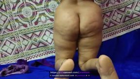 Indian Desi bhabhi big ass show