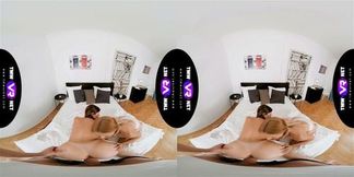 TmwVRnet Miriam More & Sofie Otis Playful trio in bed