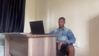 Masturbare, ejaculare, masturbare manuală, ejaculare – film solo de casă cu tineri asiatici tatuați, futuți anal cu pula mare