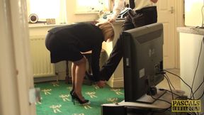 Amy: Virgin Sub Wets Her Milfy Knickers