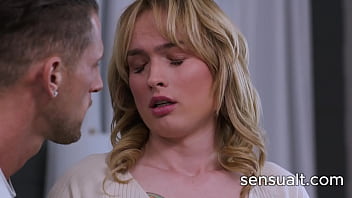 Blonde sexy tranny girl get her ass destroyed by horny friend - Roman Todd, Blake Lovely