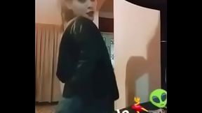 Betsabet rica peruana bailando sexy