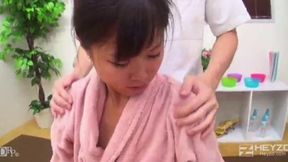 Smooth Oil Massage with Squid: Untrimmed Natural Beauty Misako Wakamiya's Erotic Journey