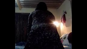 Jugando sola a falta de macho